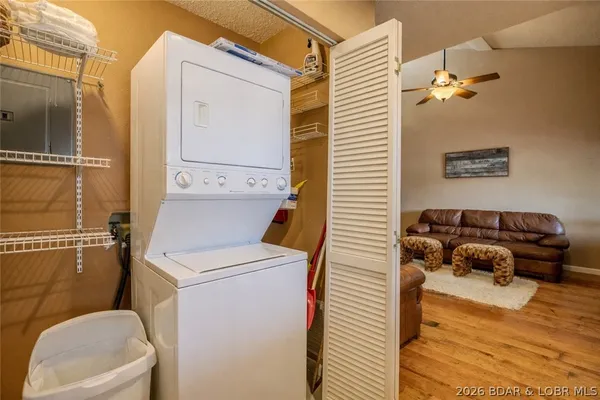 $215,000 | 27 Roanda Beach Drive, Unit 2A, Lake Ozark, MO 65049