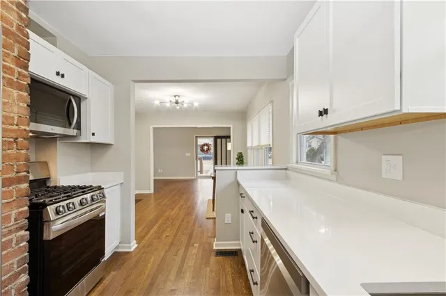 $279,000 | 507 East 61st Street, Kansas City, MO 64110