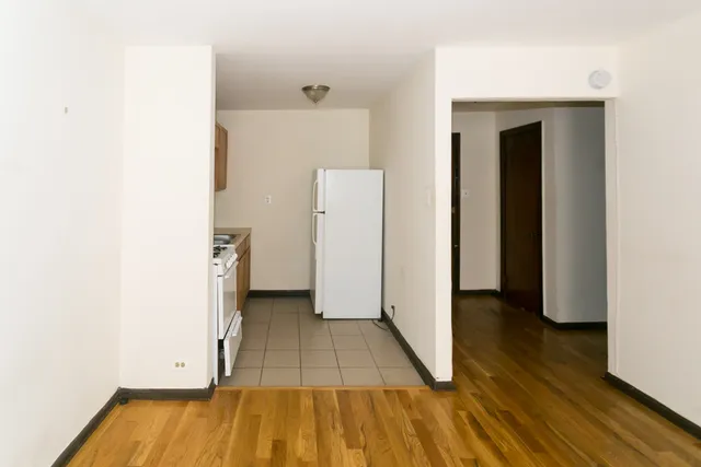 $1,200 | 1211 West Elmdale Avenue, Unit 3, Chicago, IL 60660