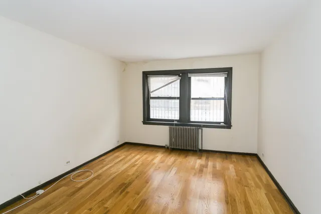 $1,200 | 1211 West Elmdale Avenue, Unit 3, Chicago, IL 60660