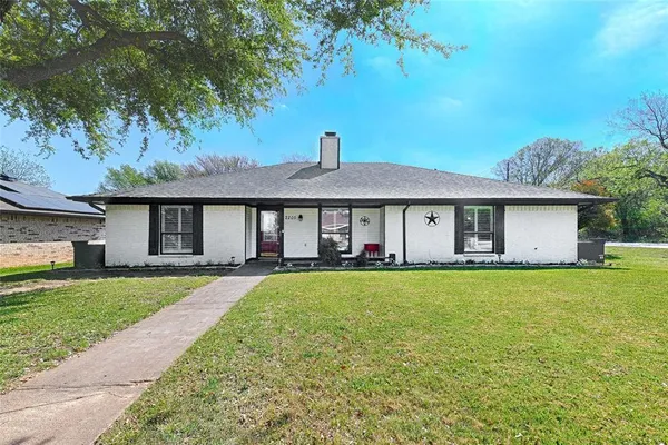 $400,000 | 2205 Mayfield Circle, Corinth, TX 76208