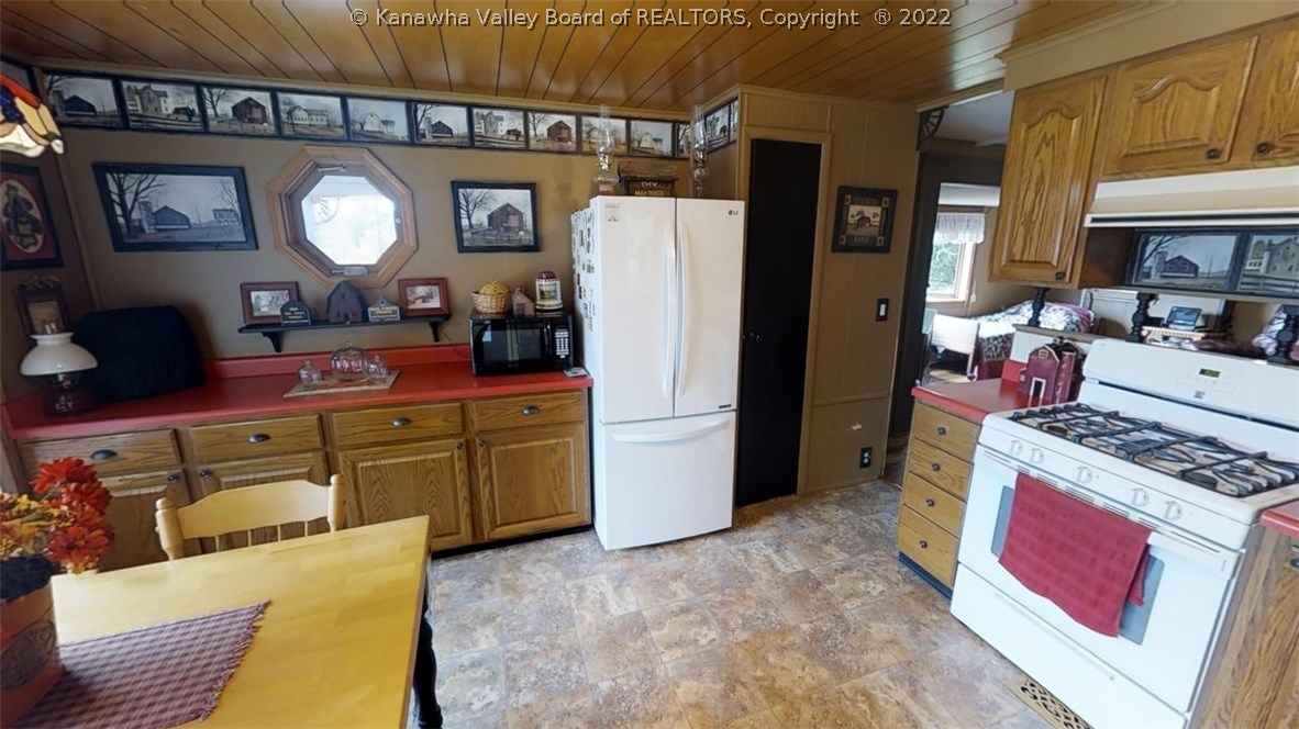 70 Spring Road Hurricane, WV 25526 - Photo 10 of 27 Gallery Image 10