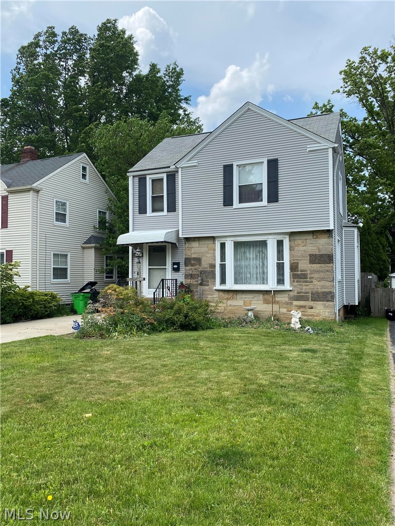 4161 Delroy Road Cleveland, OH 44121 - Photo 3 of 4