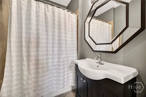 $2,595,000 | 106 East Harris Street, Savannah, GA 31401