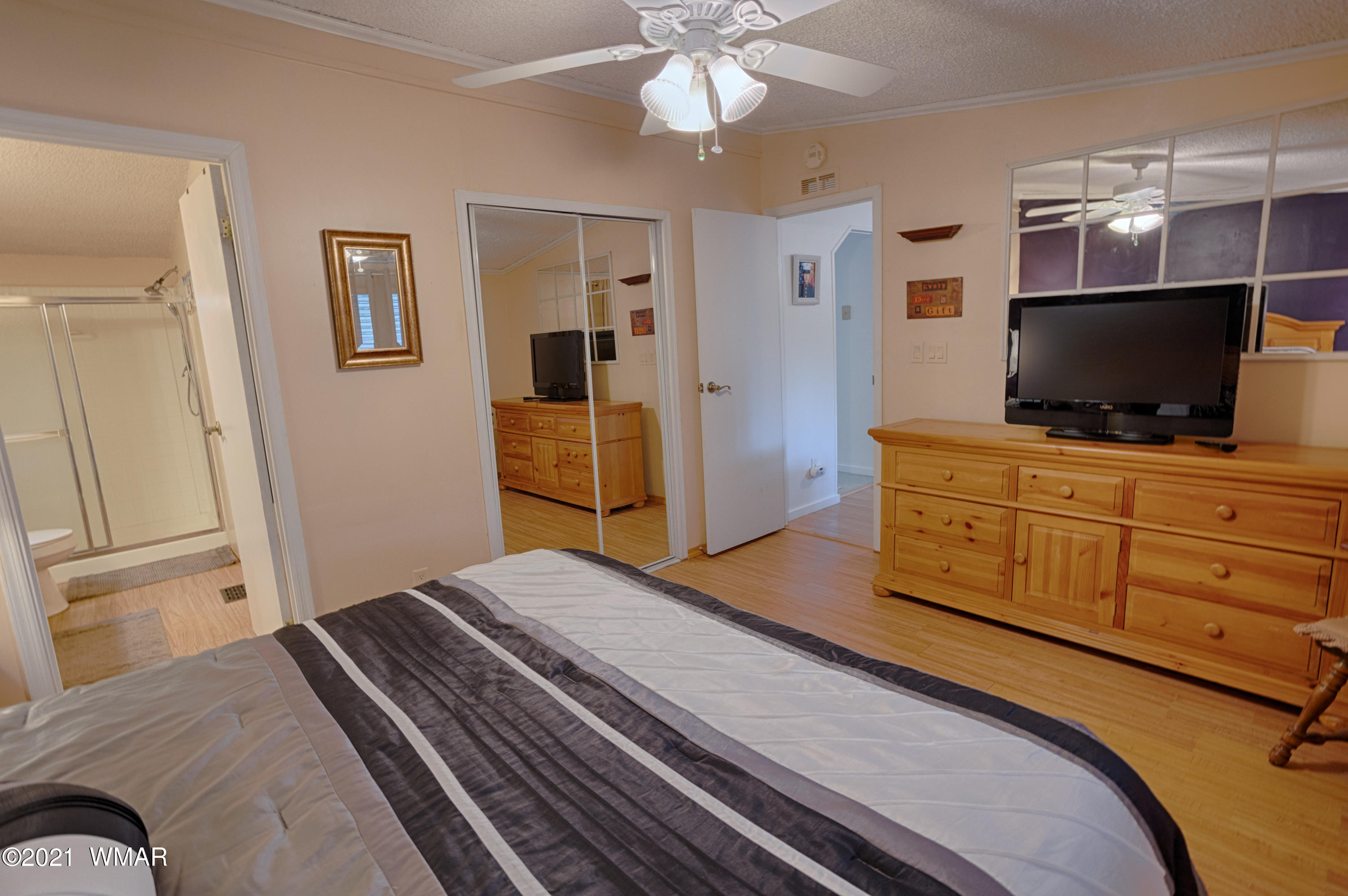 2191 Gingerbread Lane Overgaard, AZ 85933 - Photo 11 of 25
