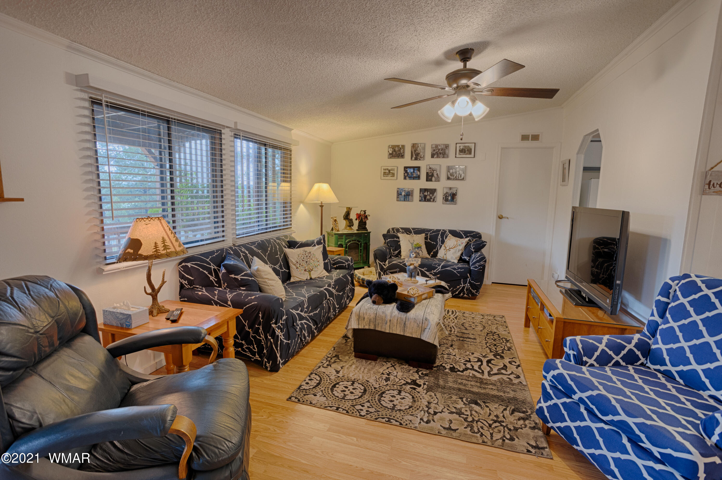 2191 Gingerbread Lane Overgaard, AZ 85933 - Photo 12 of 25