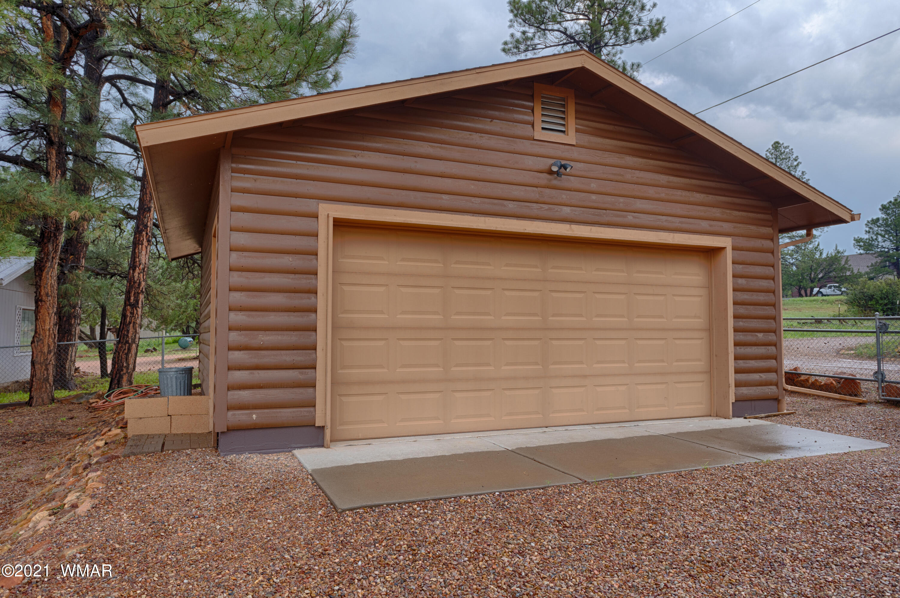 2191 Gingerbread Lane Overgaard, AZ 85933 - Photo 17 of 25