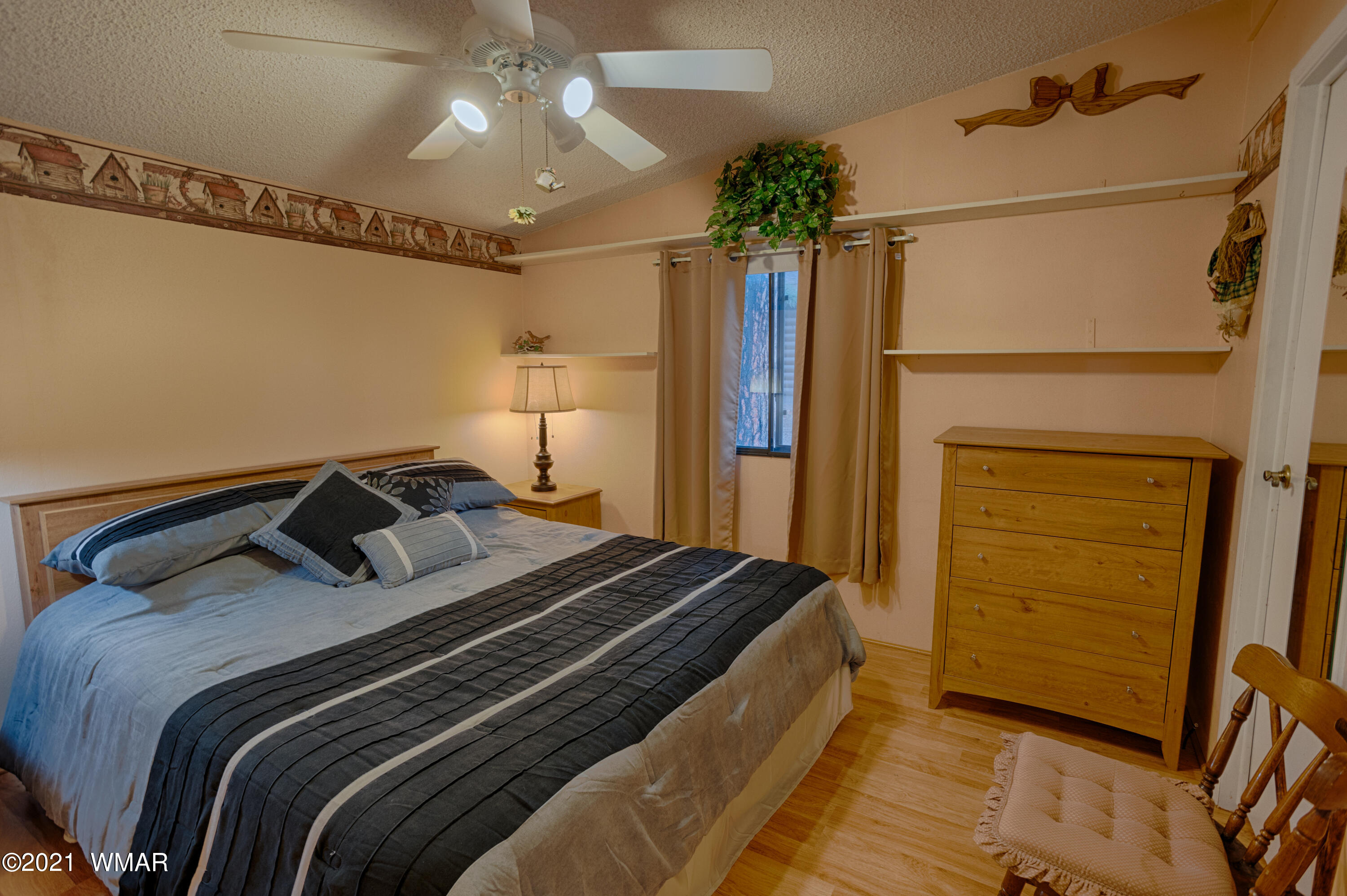 2191 Gingerbread Lane Overgaard, AZ 85933 - Photo 9 of 25
