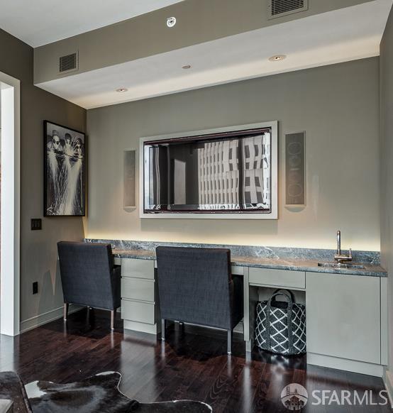 301 Mission Street, Unit 35C San Francisco, CA 94105 - Photo 7 of 28 a living room with furniture a window and wall painting
