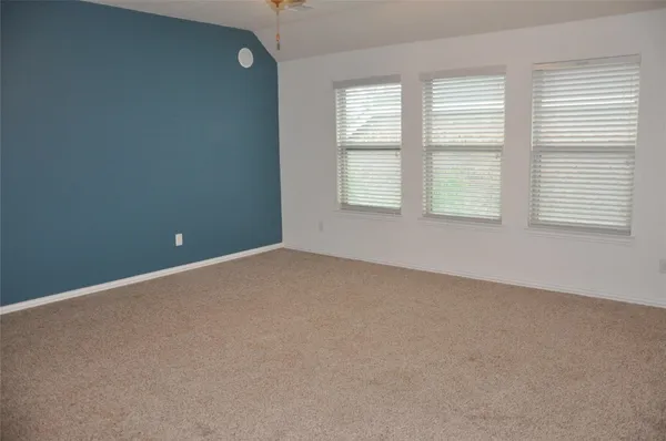 $3,100 | 17710 Booners Cove Court, Humble, TX 77346