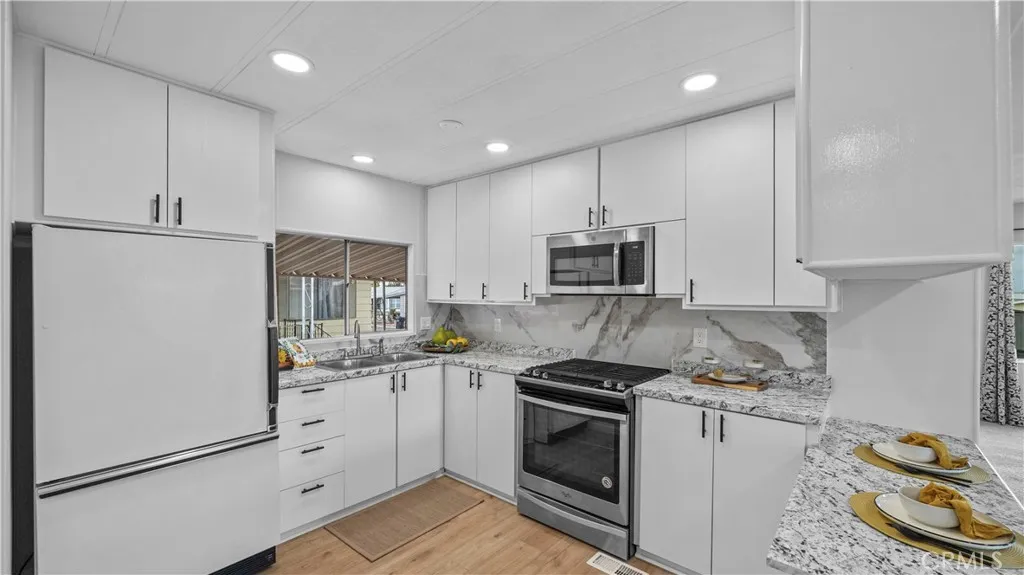 1400 13th, Unit 206 Upland, CA 91786 - Photo 12 of 28 plenty of cabinet space