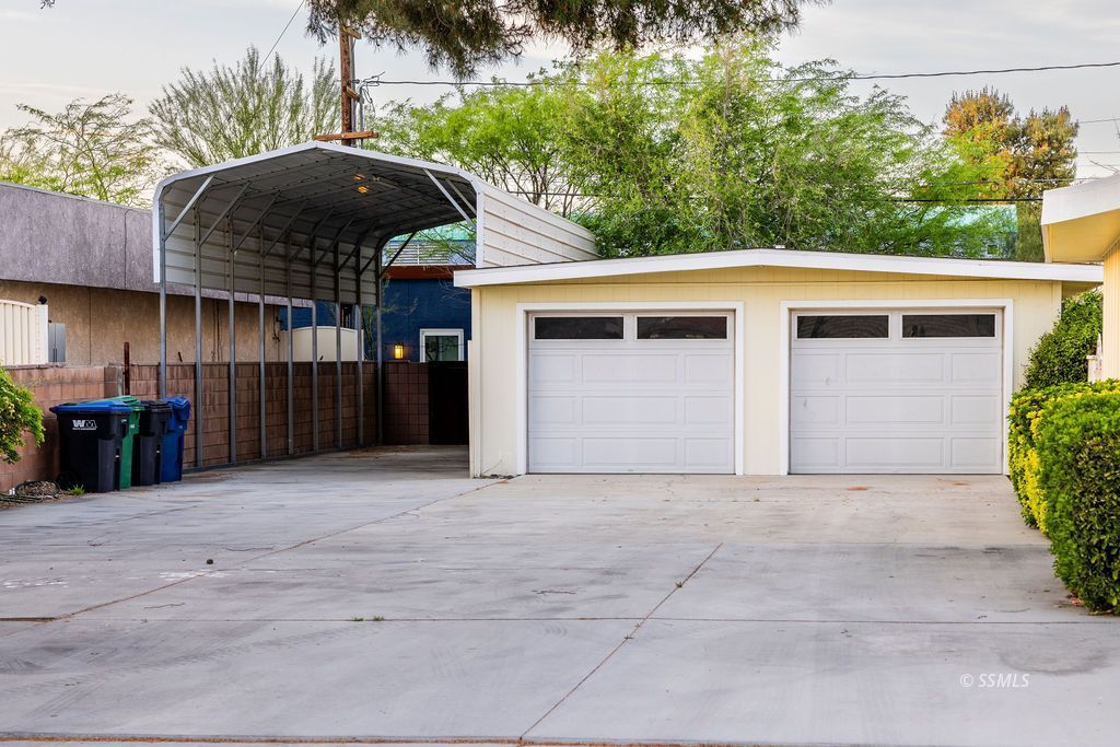 438 West Ward Avenue Ridgecrest, CA 93555 - Photo 9 of 46
