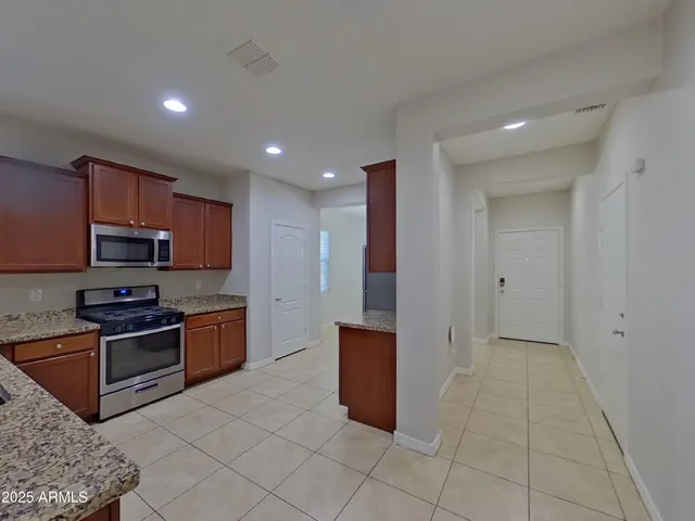 $1,649 | 40209 Walker Way, Maricopa, AZ 85138