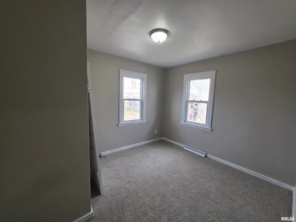 $89,900 | 10617 North State Street, Mossville, IL 61552