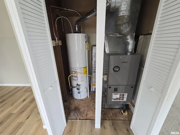 $89,900 | 10617 North State Street, Mossville, IL 61552