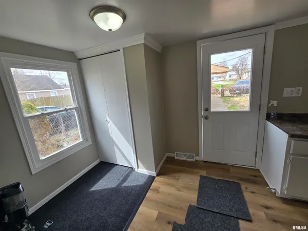 $89,900 | 10617 North State Street, Mossville, IL 61552