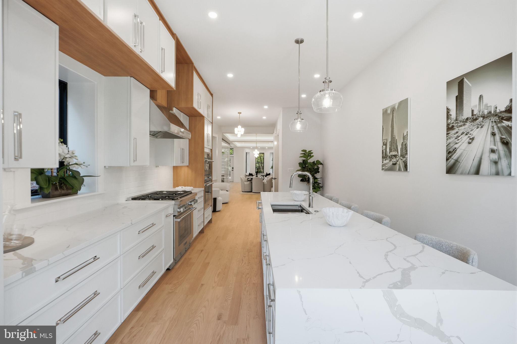 1933 Calvert Street Northwest Washington, DC 20009 - Photo 29 of 72