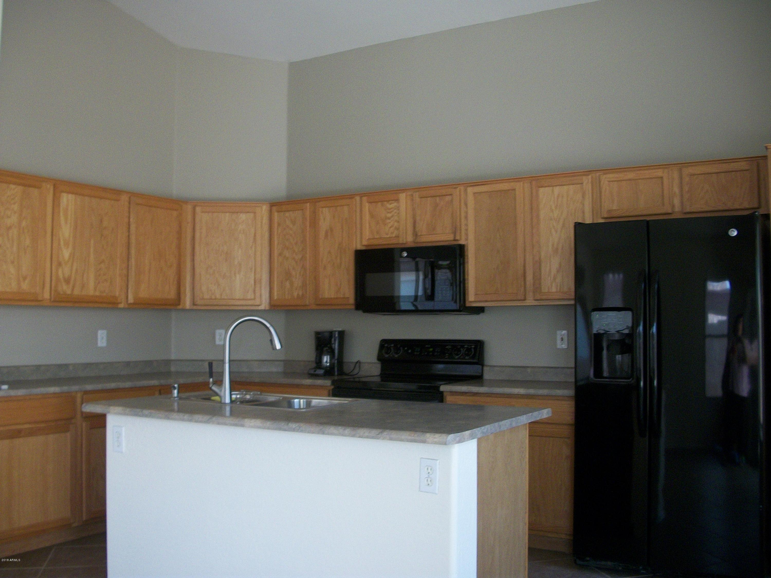14830 West Redfield Road Surprise, AZ 85379 - Photo 8 of 27 100_5293