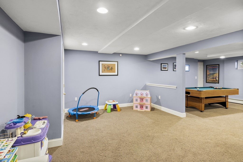 4 Lorraine Road Walpole, MA 02081 - Photo 17 of 26 Gallery Image 17