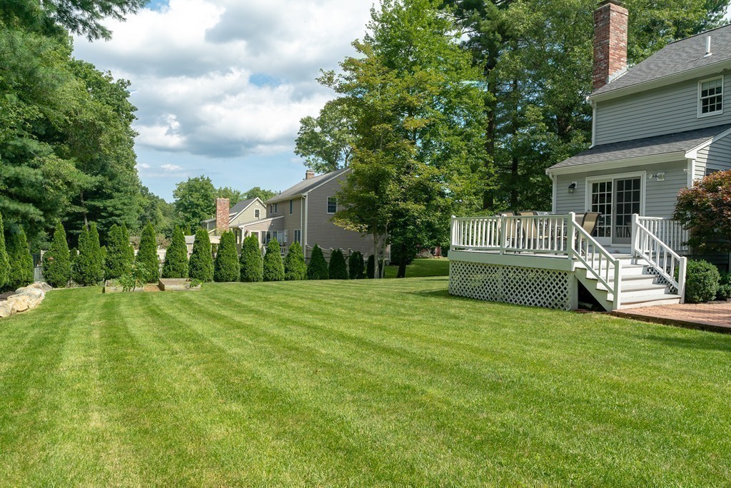 4 Lorraine Road Walpole, MA 02081 - Photo 20 of 26 Gallery Image 20