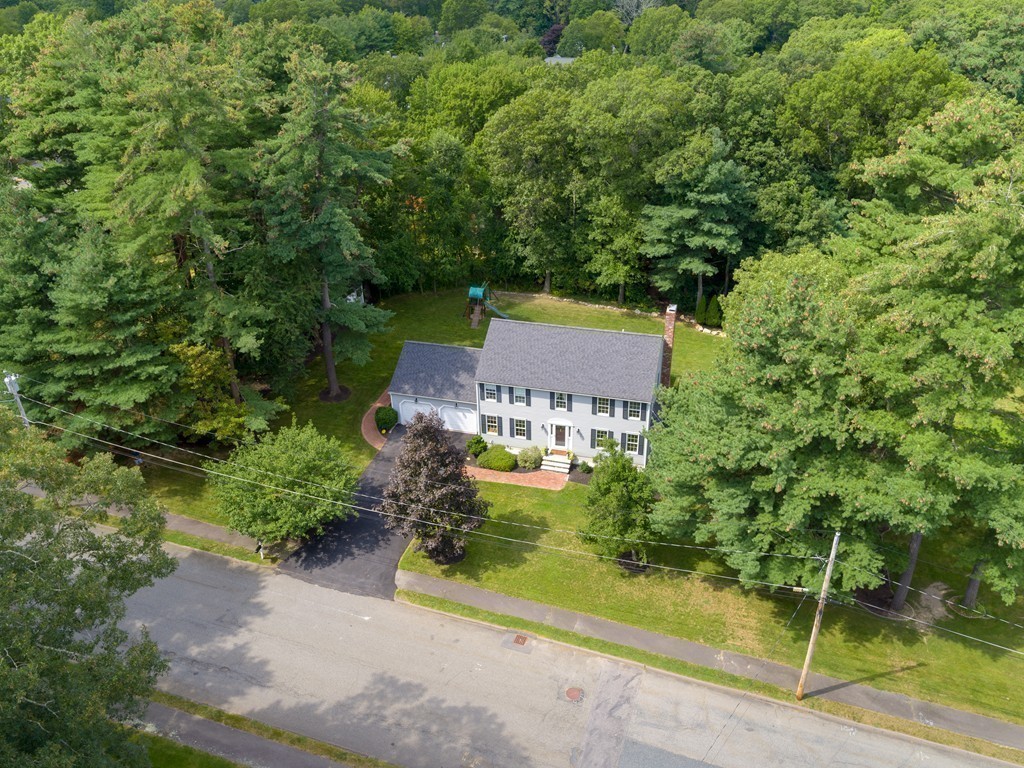 4 Lorraine Road Walpole, MA 02081 - Photo 22 of 26 Gallery Image 22