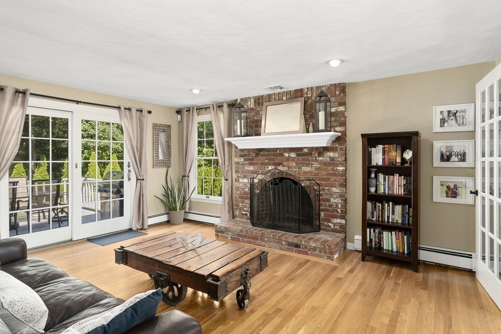 4 Lorraine Road Walpole, MA 02081 - Photo 6 of 26 Gallery Image 6
