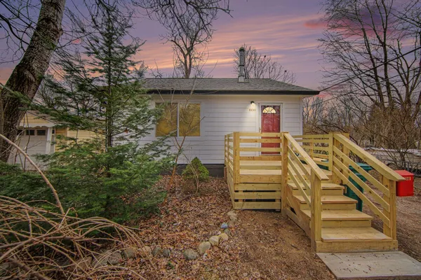 $1,350 | 808 East Cross Street, Ypsilanti, MI 48198