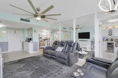 $299,000 | 1820 New Palm Way, Unit 202, Boynton Beach, FL 33435