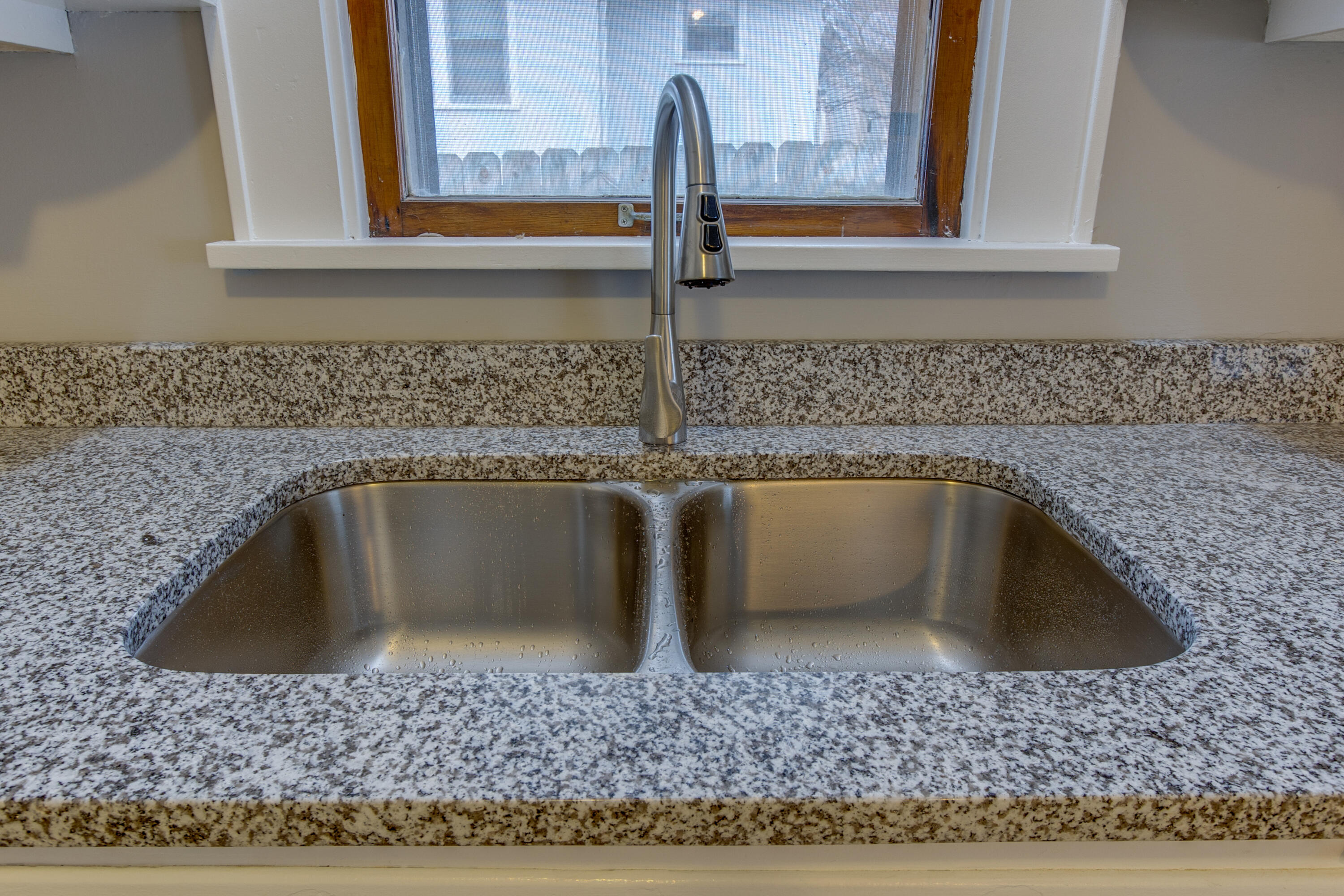 1015 Beacon Street Springfield, OH 45505 - Photo 21 of 36 6B1A3302HDR