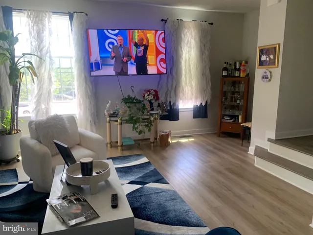 $340,000 | 117 Plaza Drive, Sicklerville, NJ 08081