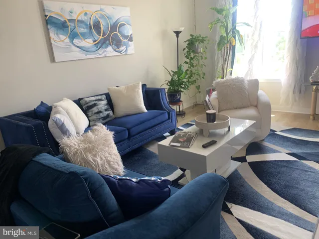 $340,000 | 117 Plaza Drive, Sicklerville, NJ 08081