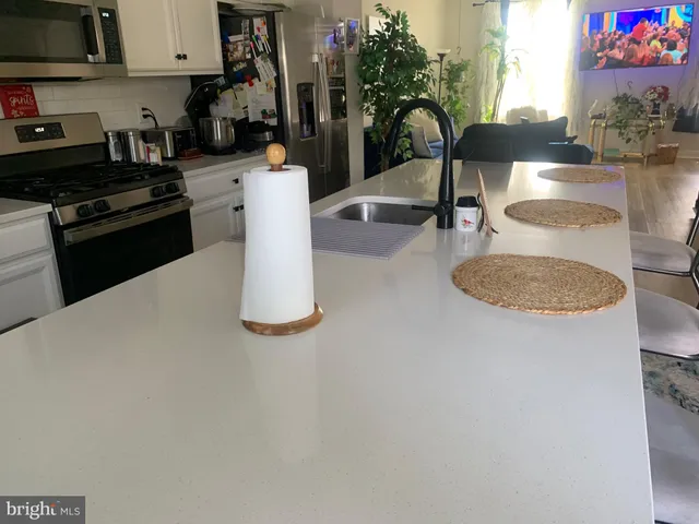 $340,000 | 117 Plaza Drive, Sicklerville, NJ 08081