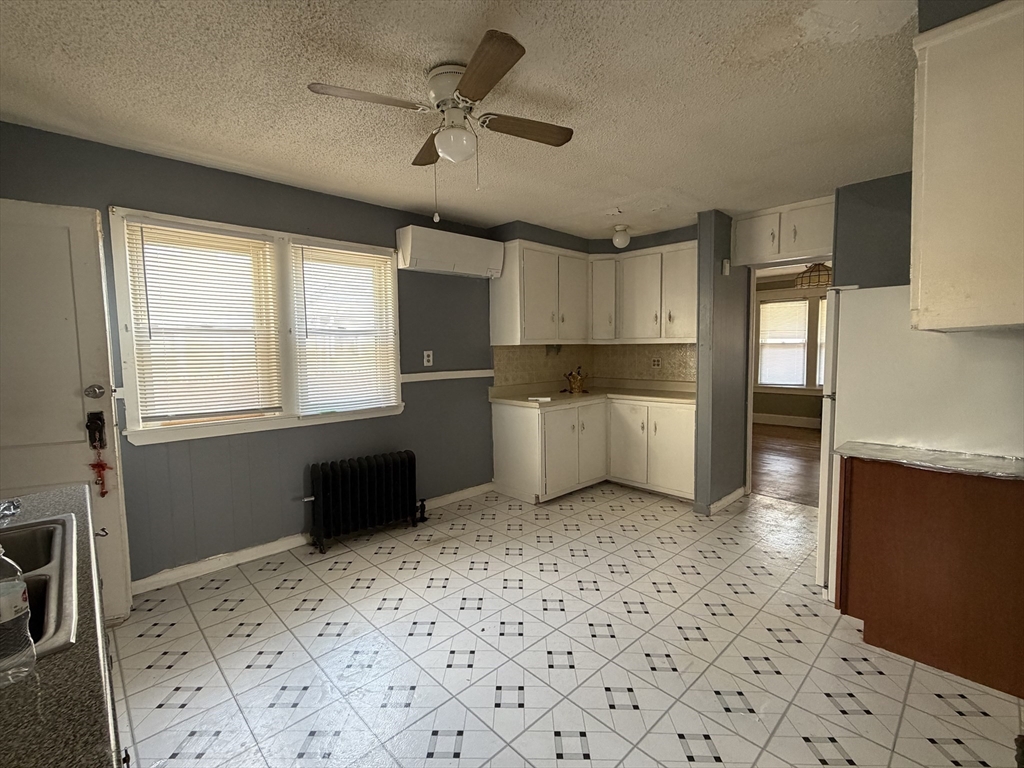 15-17 Santa Barbara Street Springfield, MA 01104 - Photo 10 of 26 Gallery Image 10