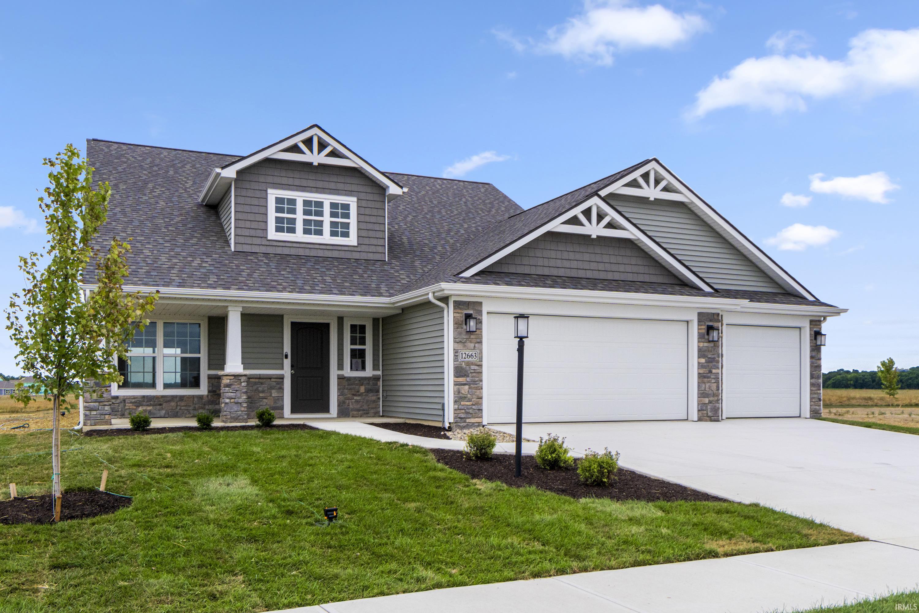 12663 Memory Lane Fort Wayne, IN 46818 - Photo 1 of 25 Gallery Image 1