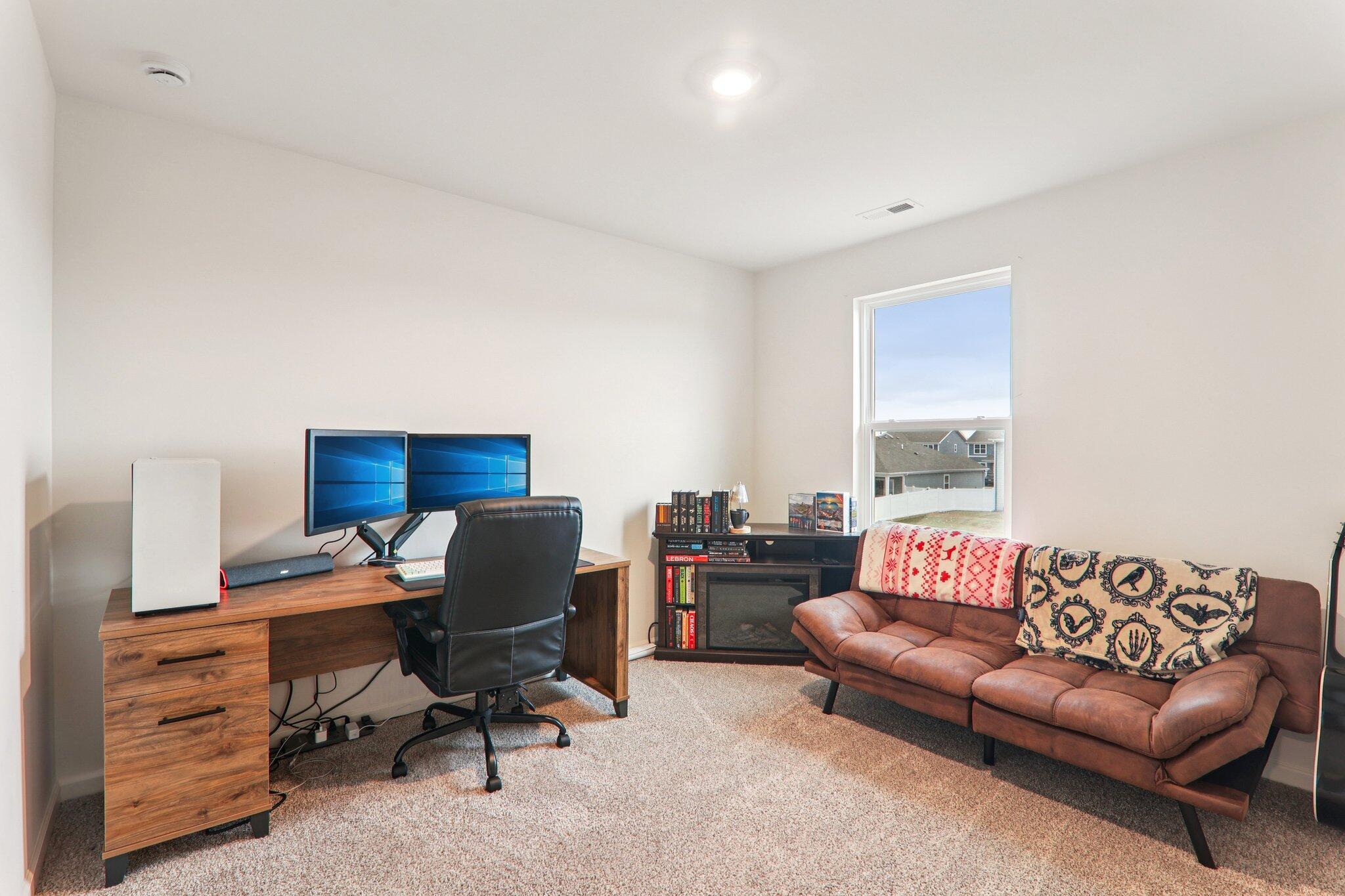 10651 Whitney Place Crown Point, IN 46307 - Photo 18 of 22 2048x1365