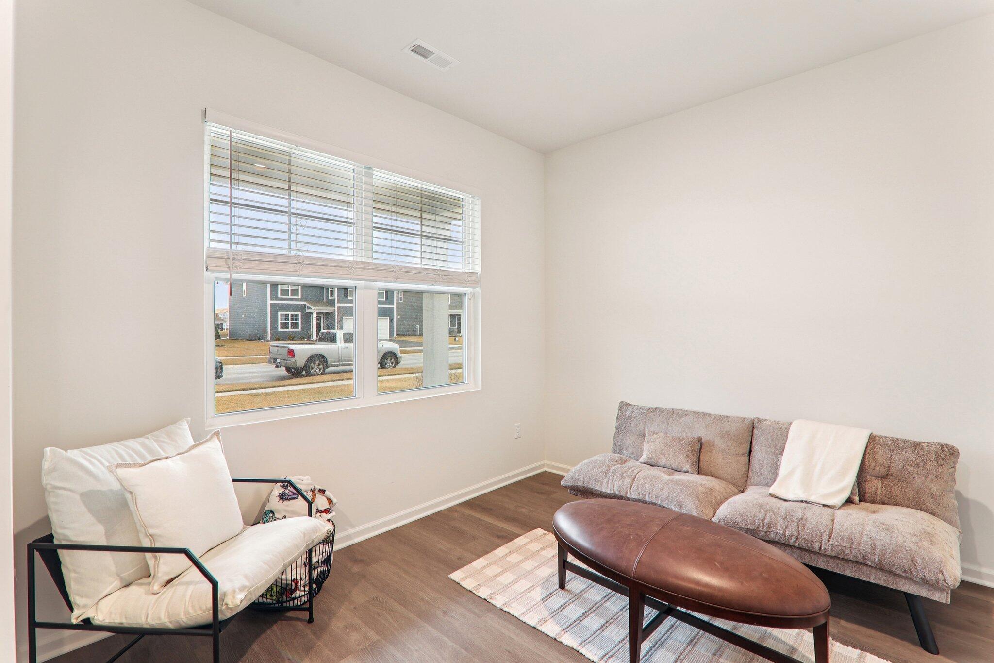 10651 Whitney Place Crown Point, IN 46307 - Photo 4 of 22 2048x1365