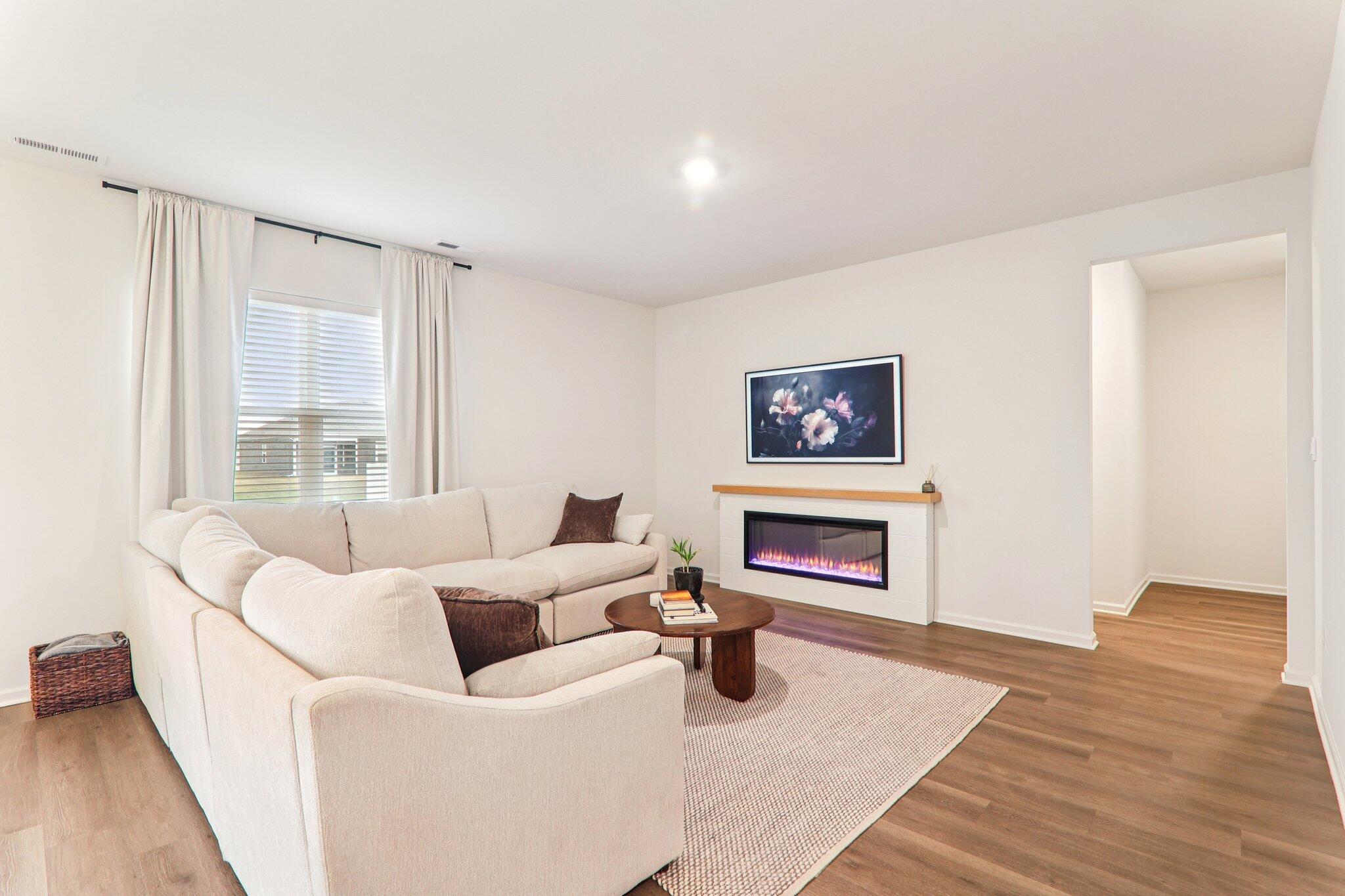 10651 Whitney Place Crown Point, IN 46307 - Photo 6 of 22 2048x1365