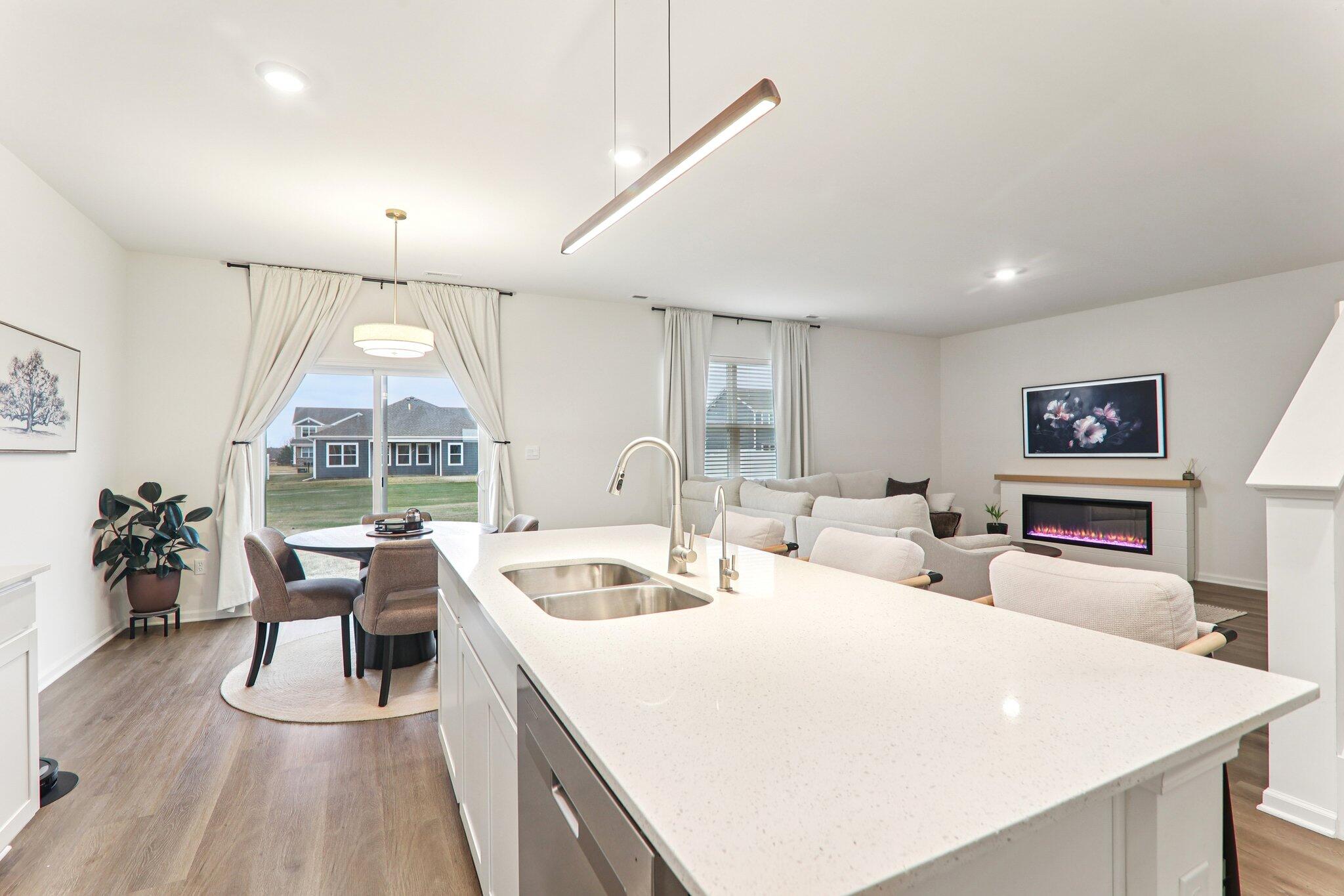 10651 Whitney Place Crown Point, IN 46307 - Photo 8 of 22 2048x1365