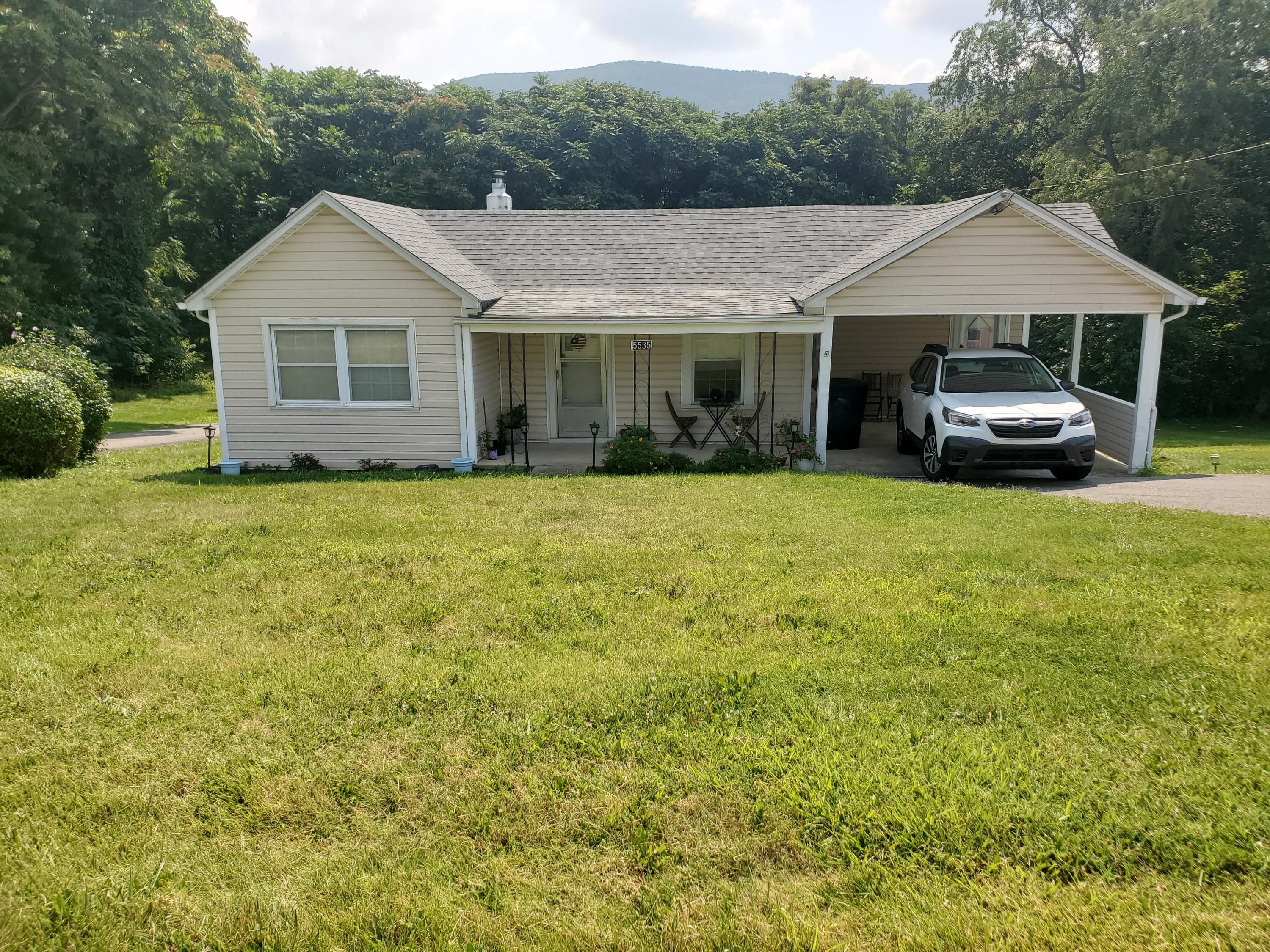 5535 Hollins Road Roanoke, VA 24019 - Photo 1 of 10 20210723_112545