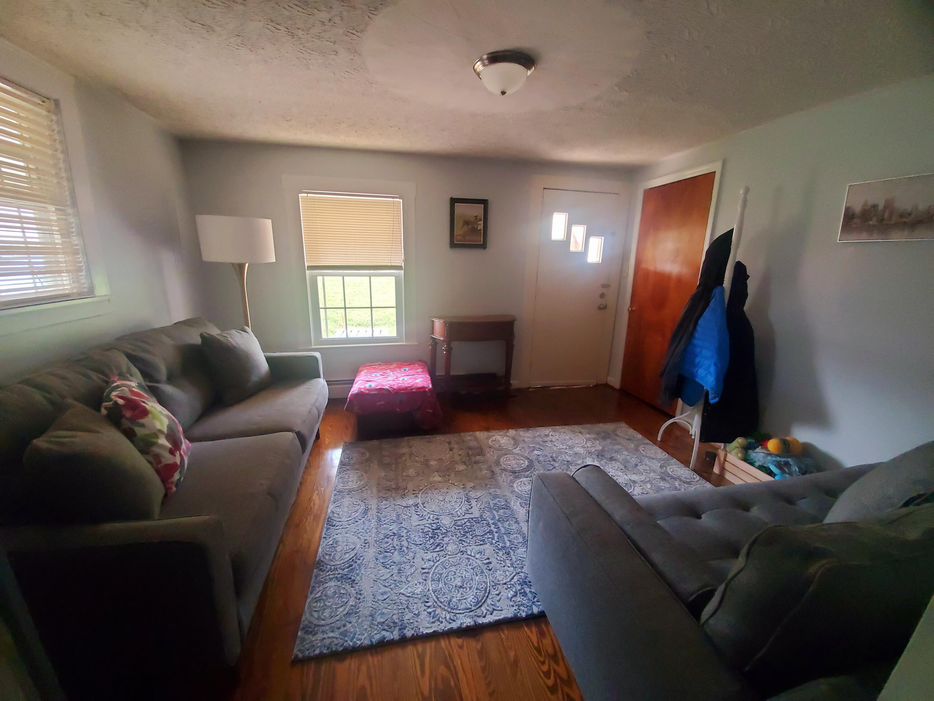 5535 Hollins Road Roanoke, VA 24019 - Photo 2 of 10 20210723_172947