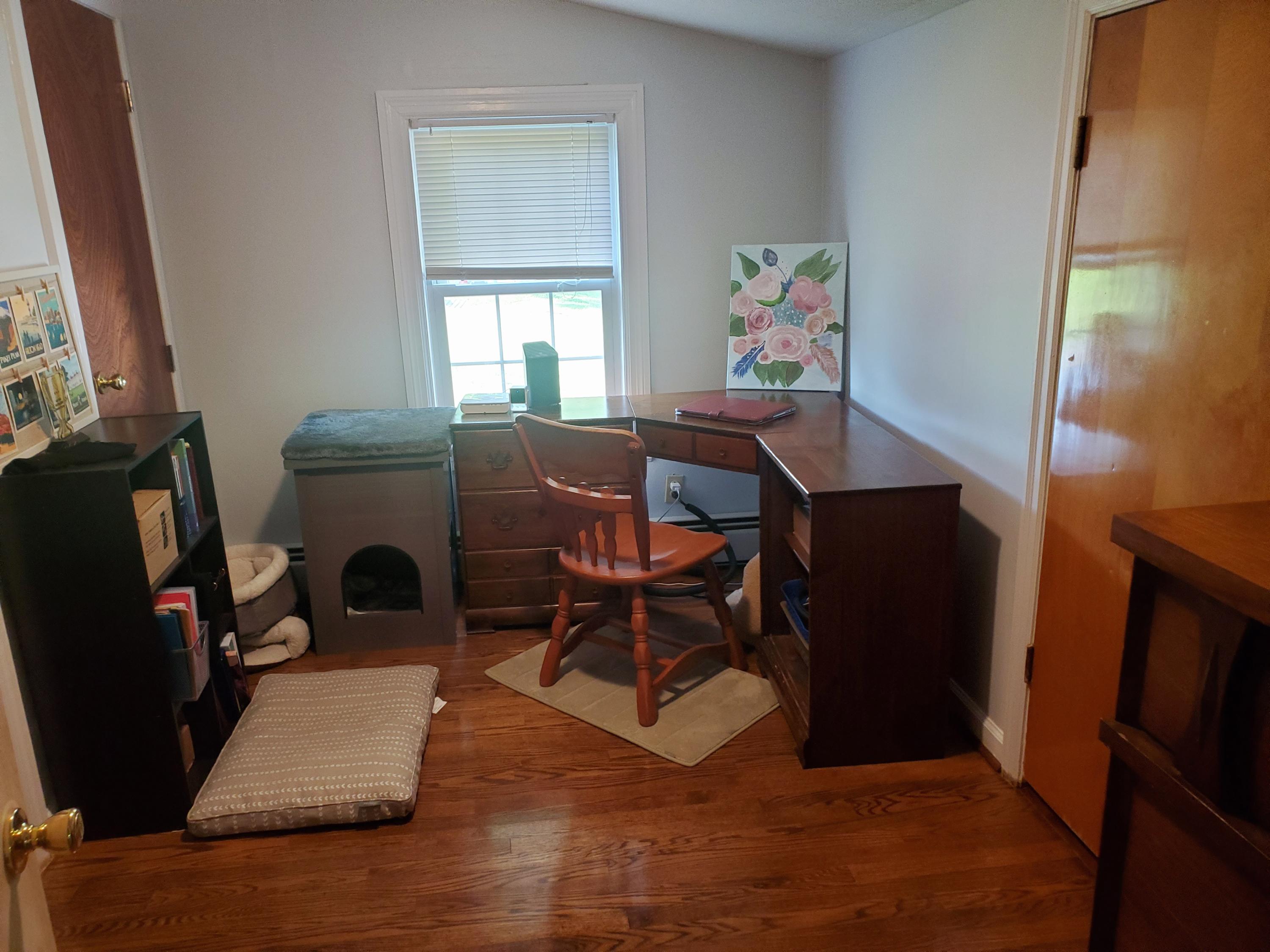 5535 Hollins Road Roanoke, VA 24019 - Photo 7 of 10 20210723_172847