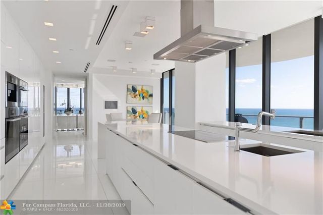 $6,150,000 | 19575 Collins Avenue, Unit 23, Sunny Isles Beach, FL 33160