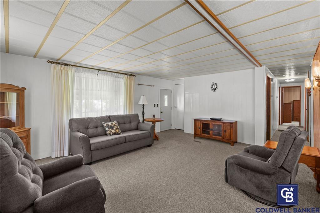 437 Blue Jay Lane Apollo, PA 15613 - Photo 16 of 30 a living room with furniture and a couch