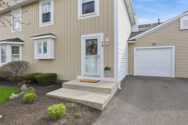 $224,900 | 18 Hanna Lane, Webster, NY 14580