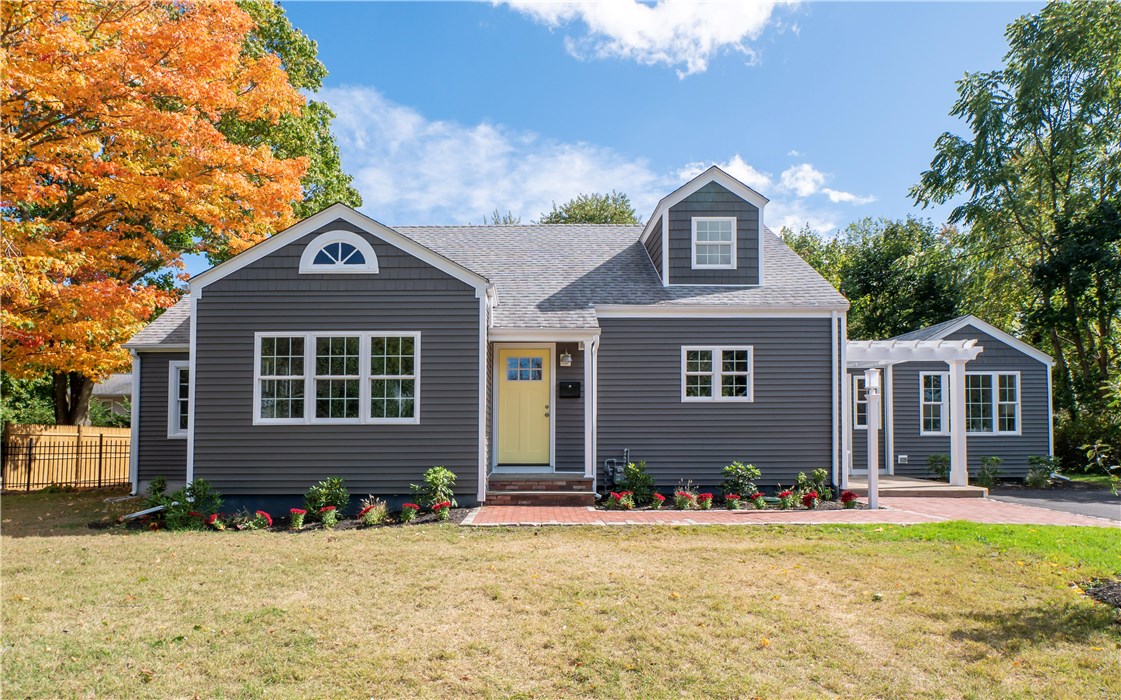 36 Friendly Road East Greenwich, RI 02818 - Photo 1 of 50 Gallery Image 1