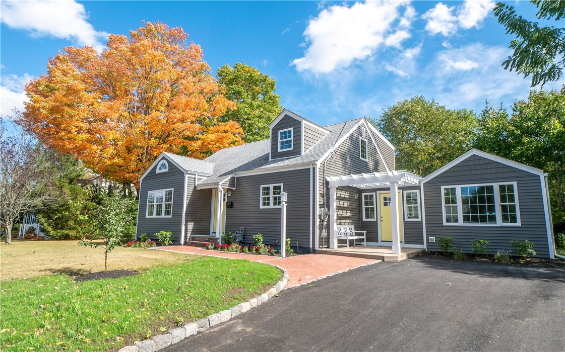 36 Friendly Road East Greenwich, RI 02818 - Photo 3 of 50 Gallery Image 3