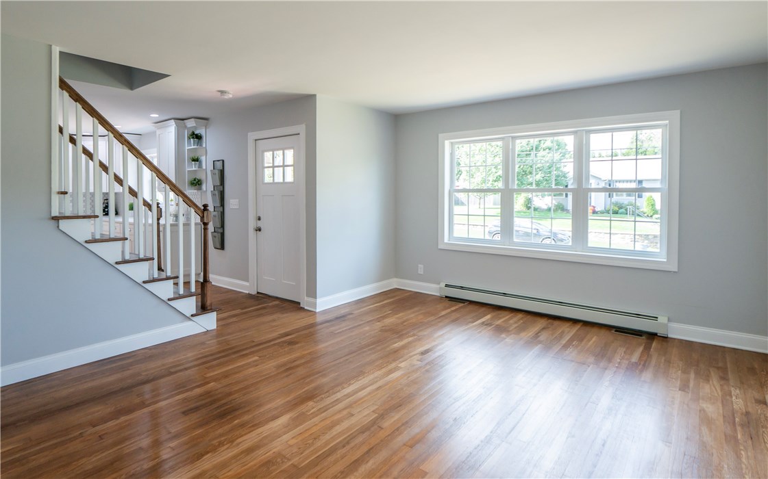 36 Friendly Road East Greenwich, RI 02818 - Photo 6 of 50 Gallery Image 6