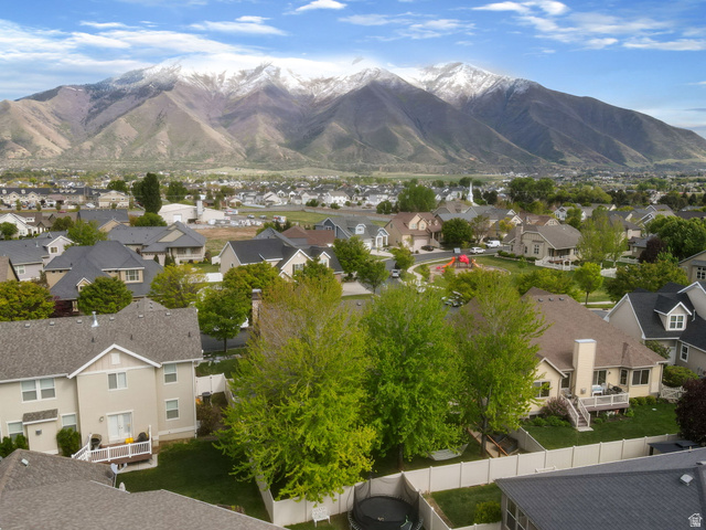 882 Sego Lily Way Mapleton, UT 84664 - Photo 41 of 41 Expansive residential area featuring numerous properties with dark shingle roofs