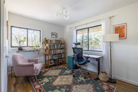 $2,195,000 | 268 Fresh Pond Road, Amagansett, NY 11930