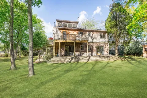 $2,195,000 | 268 Fresh Pond Road, Amagansett, NY 11930